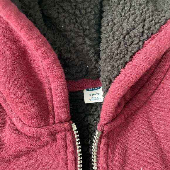Old Navy Sherpa lined zipper sweater with hood, size 6-7 - Picture 2 of 4